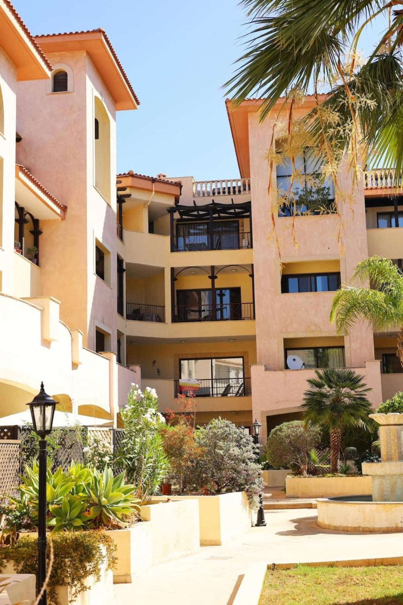 Queens Gardens Paradise Vip, Pool, Mall, Sea Paphos Buitenkant foto