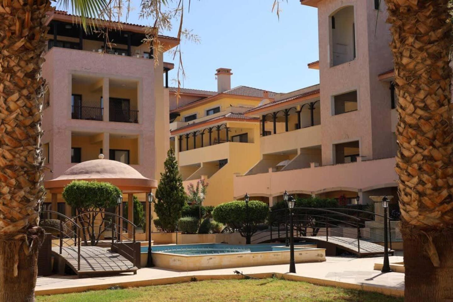 Queens Gardens Paradise Vip, Pool, Mall, Sea Paphos Buitenkant foto